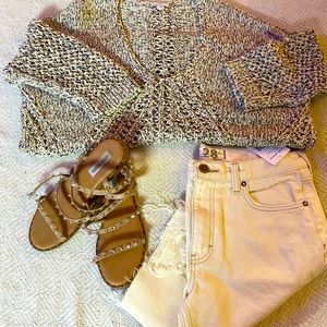 3/4/$15 Large Knit Cable Sweater